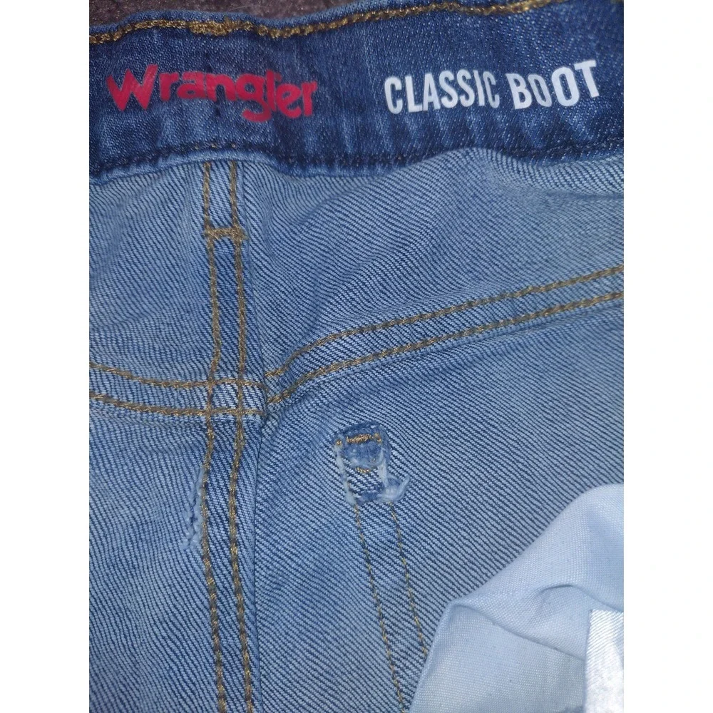 Wrangler Classic Boot Jeans Kids Size 14 Regular Medium Wash Denim Pants